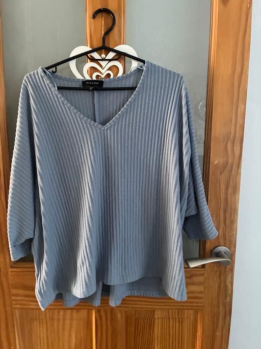  — Woman’s top