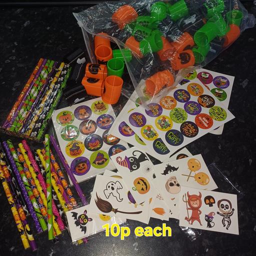  — halloween party favours new 10p each