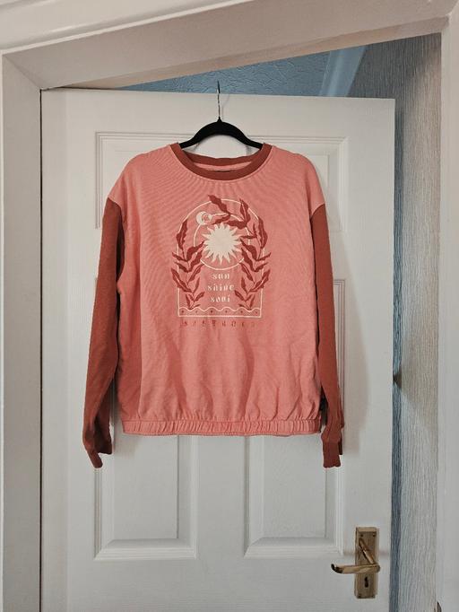  — Ladies salt rock top, size 14..like new