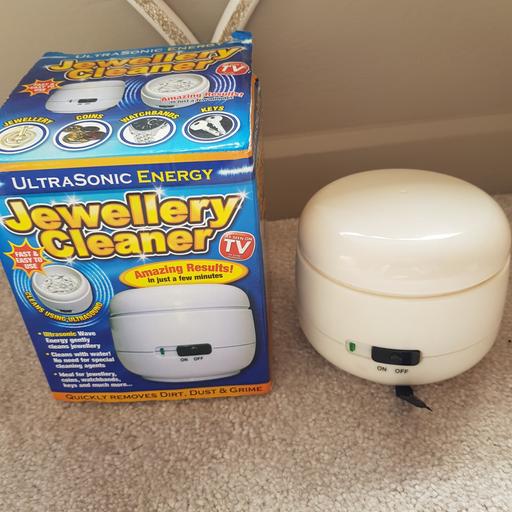  — NEW JEWELLERY CLEANER