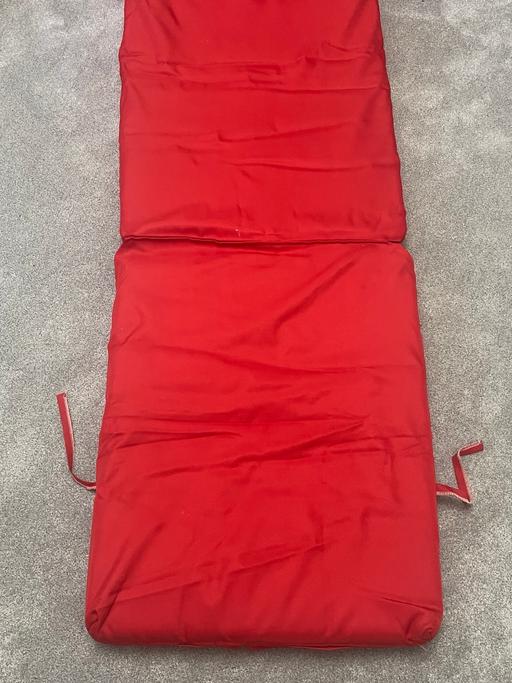  — Red Outdoor foldable camping chair/cushion