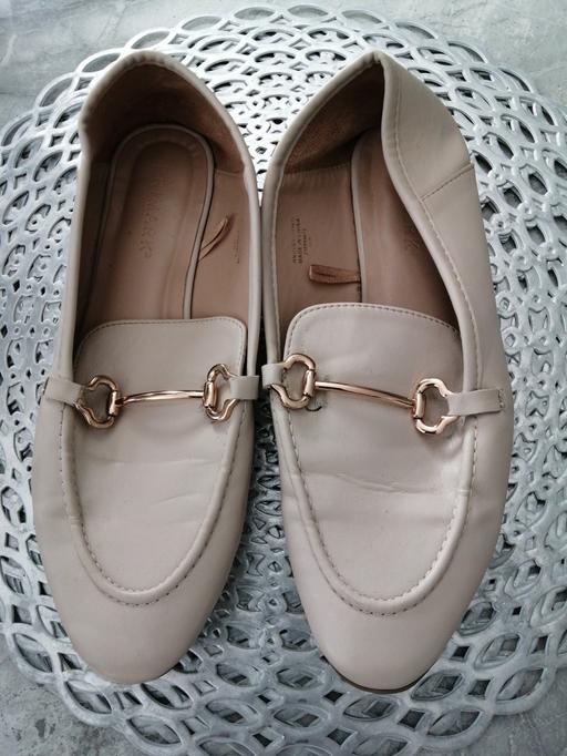  — ladies size *6*