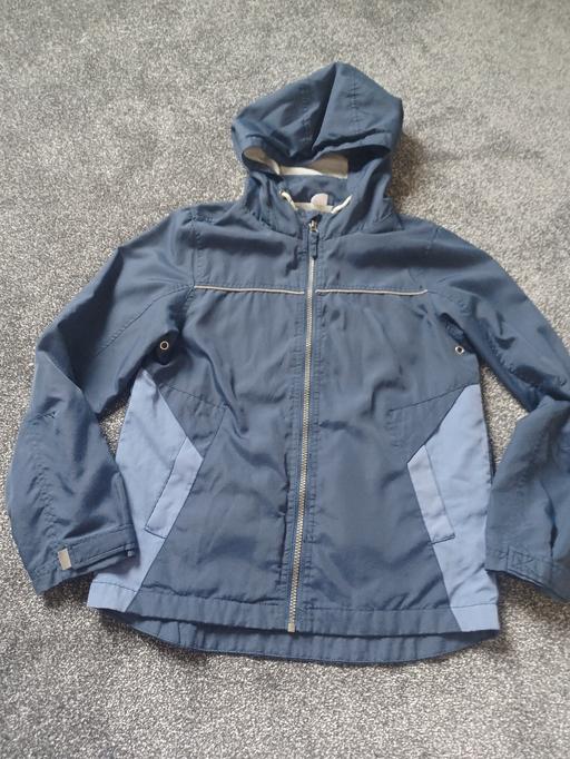  — F&F boys light weight coat age 11-12