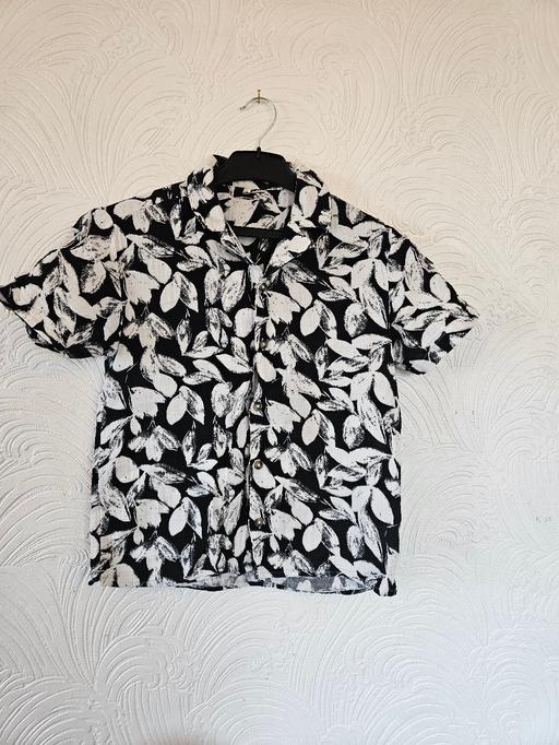  — Boys Shirt 9-10 yrs