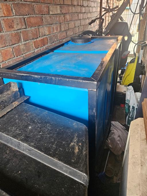  — Window Cleaning Tanks
