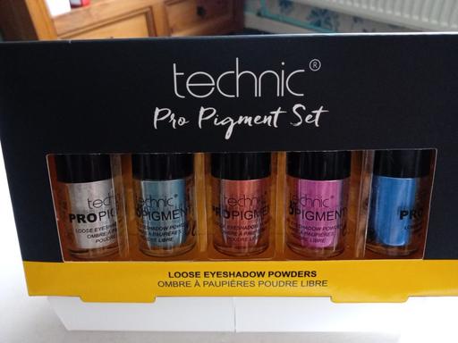  — brand new ladies Pro pigment set