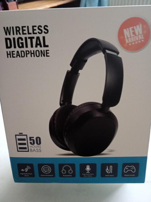  — brand new Gaming headphones set