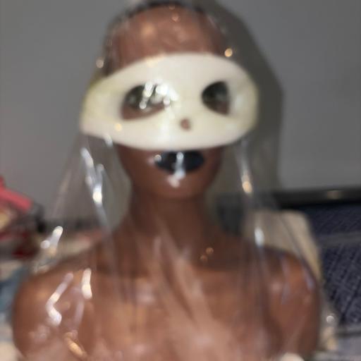  — Wide shoulder mannequin head