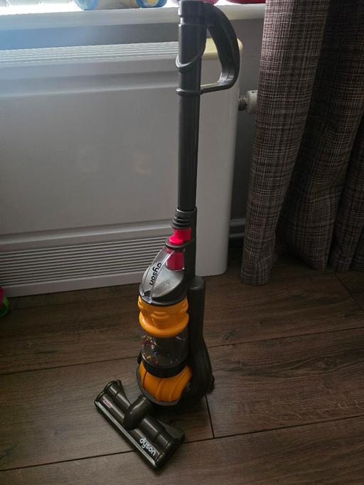  — Childs Dyson hoover toy