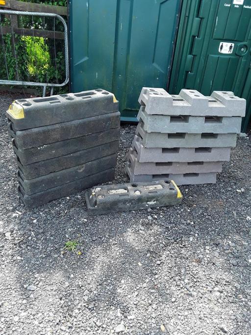  — 13 Harris fencing feet