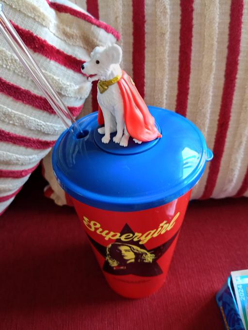  — brand new super girl drinking cup unused
