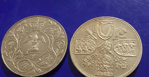  — Queen Elizabeth ii 5 shilling & jubilee coin