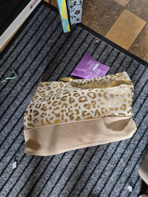  — luxury spa bag plus treatments