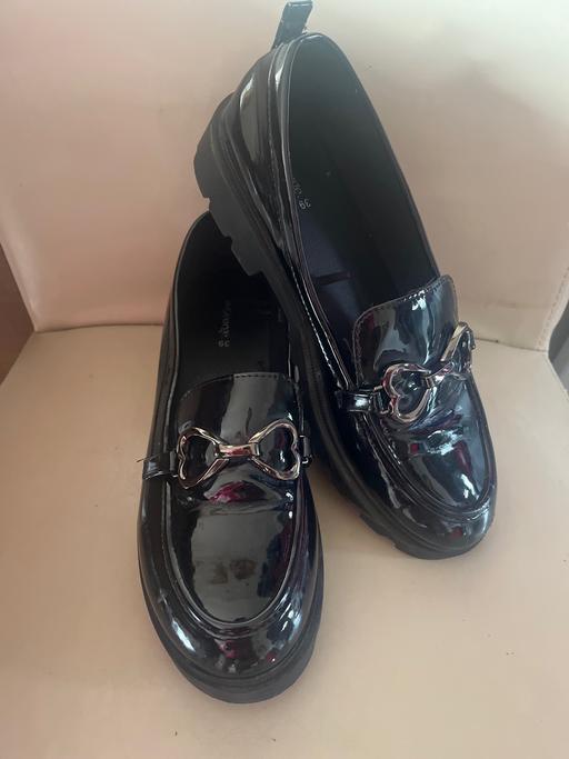  — Hardly worn size 6 (39) slip in shoe black
