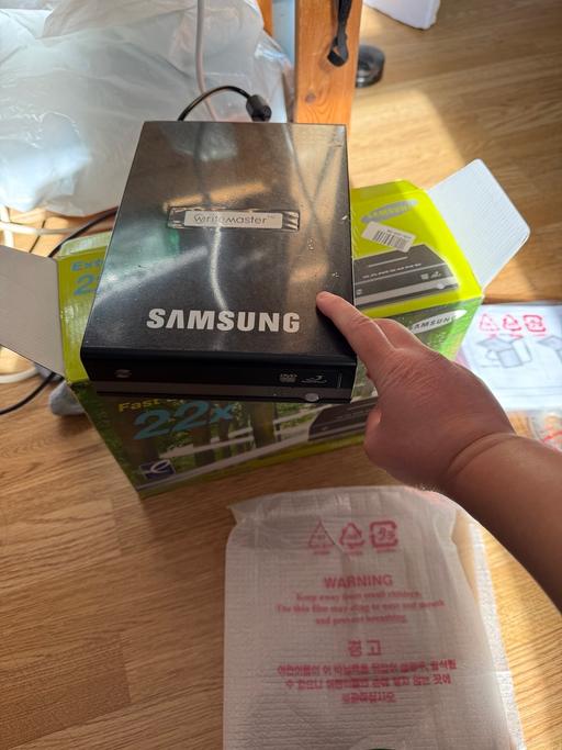  — Samsung external dvd writer - like new