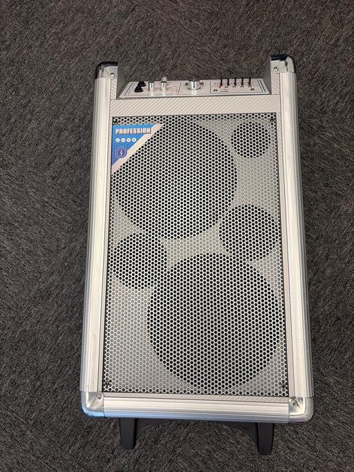  — Portable speaker