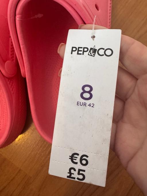  — Pink crocs type shoe size 8 new with tags