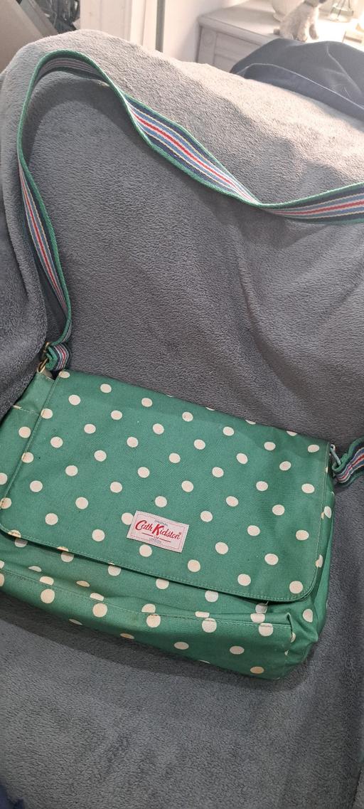 — Cath Kidston Messenger Bag