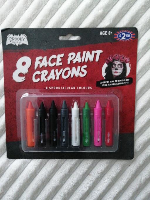  — Face paint crayons