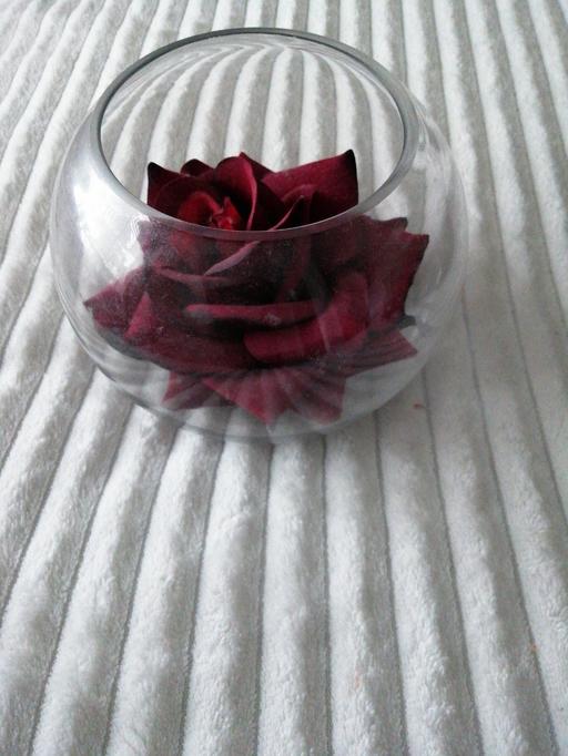  — Decor