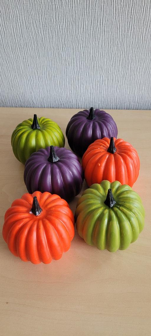  — New decorative plastic pumpkins
