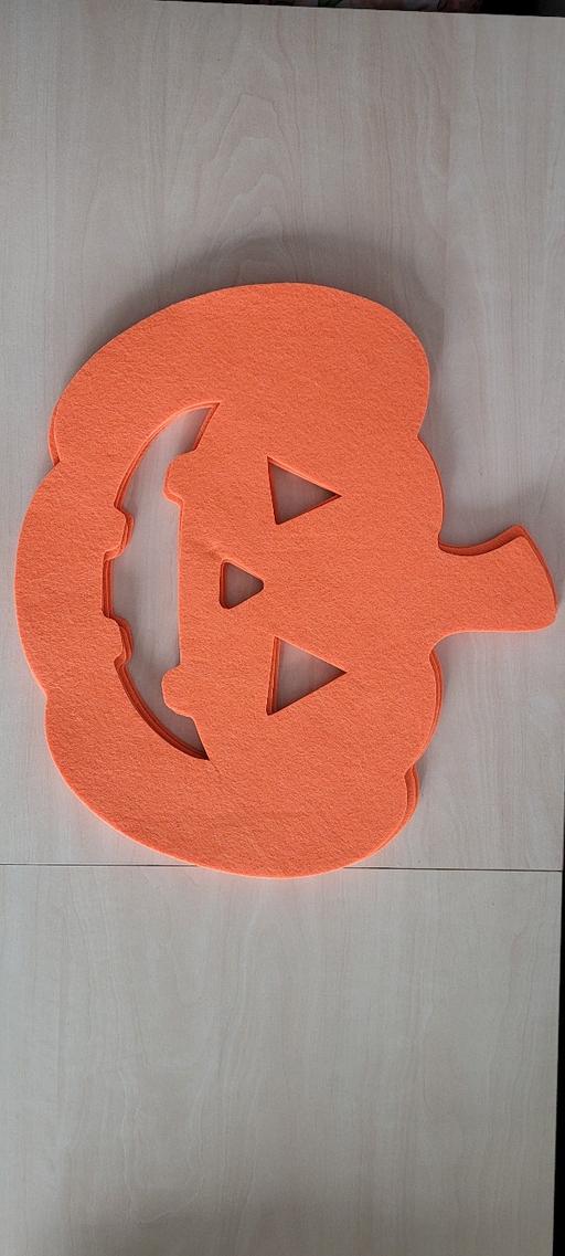  — 4 new large felt pumpkin decorations