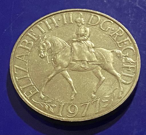  — silver jubilee commemorative crown1977