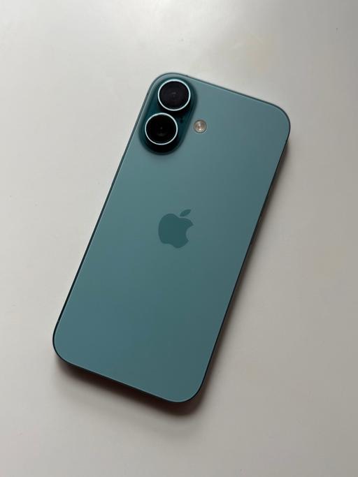  — iPhone 16 128GB Teal