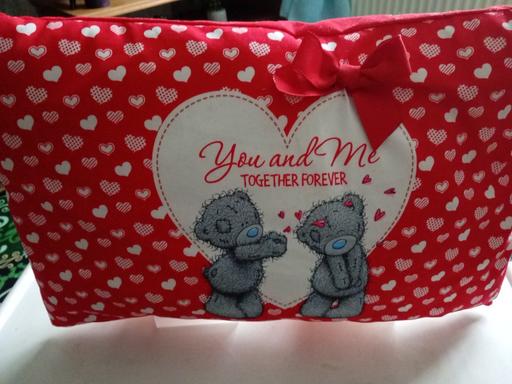  — 20" x 12" Me to U cushion