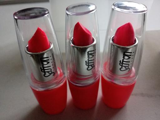  — 3 brand new ladies lipstick sets