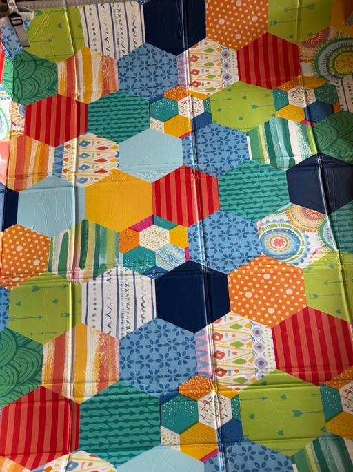  — Wipe clean large fold up babies play mat