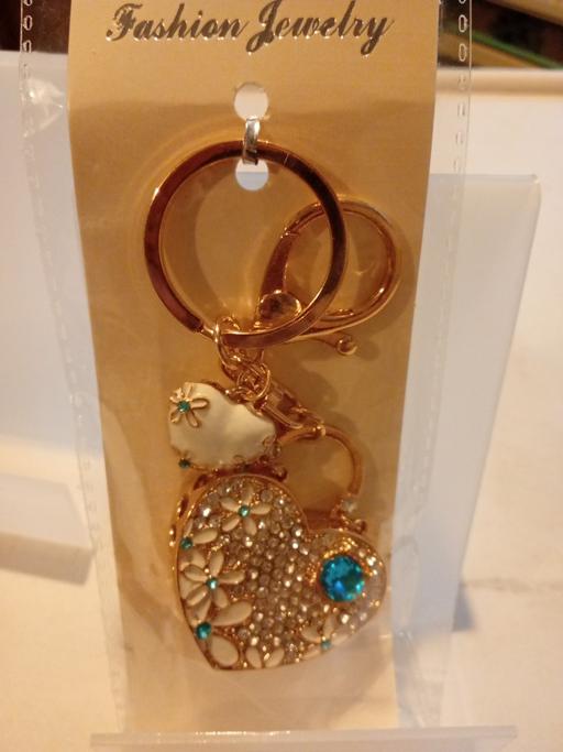  — brand new keyring set