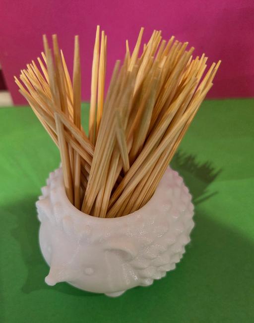  — HEDGEHOG STICK HOLDER