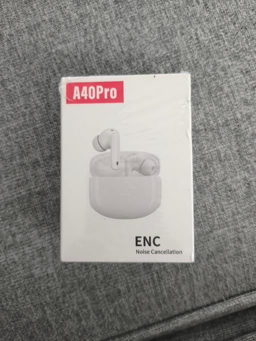  — A40 pro earphones