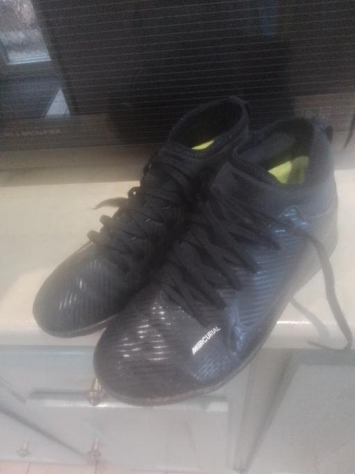  — BOYS MERCUIRIAL TRAINER SHOES