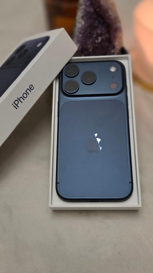  — Iphone 17 Pro 256GB