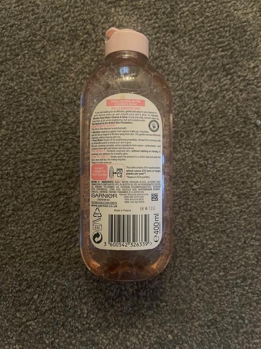  — Make-up remover