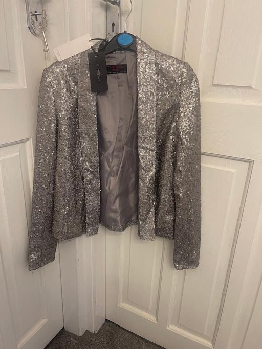  — New look blazer