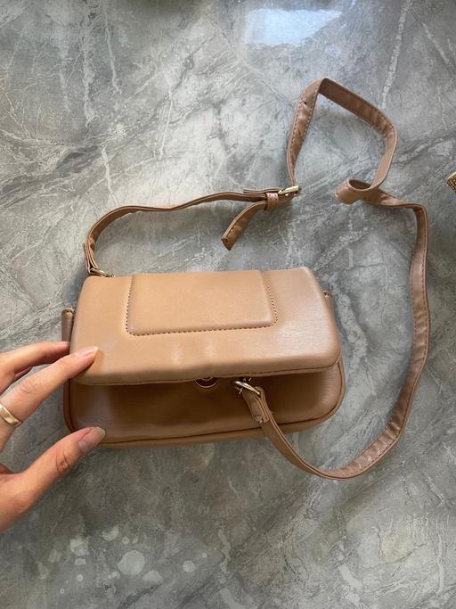  — Bag