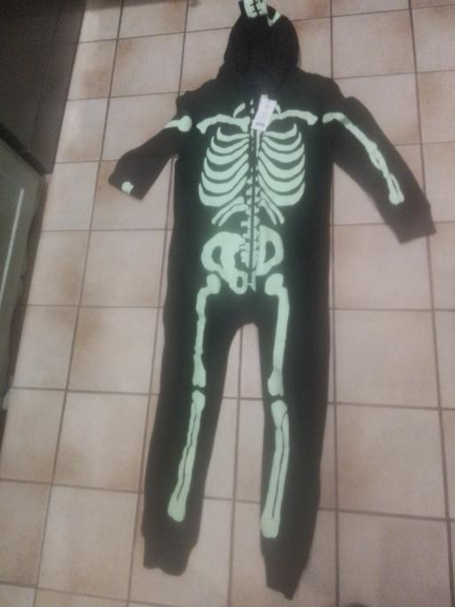  — BRAND NEW WITH TAGS BOYS ONSIE
