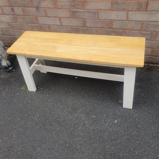  — Lovely, Solid Wood , Chunky Bench , VGC.