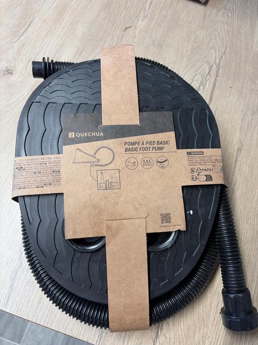  — Quechua basic foot pump
