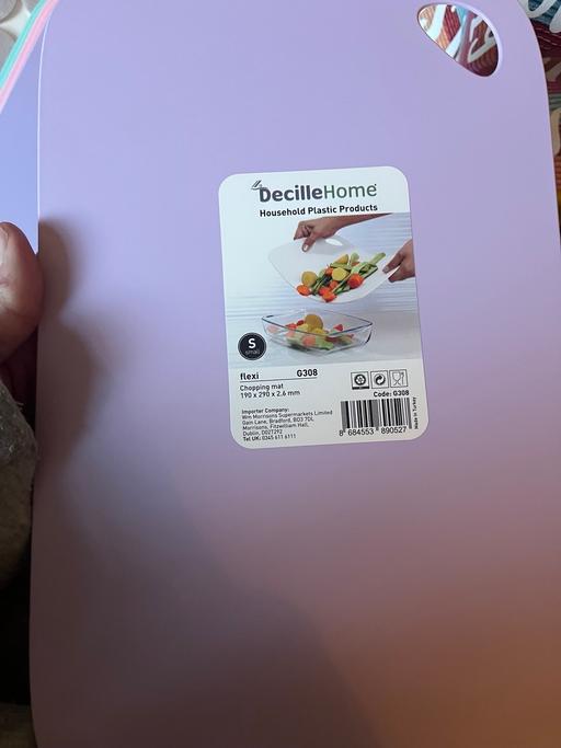  — New flexible chopping boards 1£ each