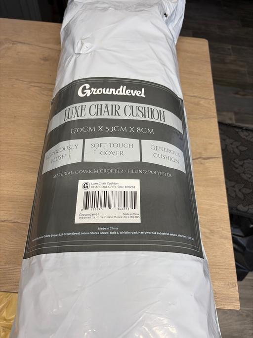  — Groundlevel luxe chair cushion