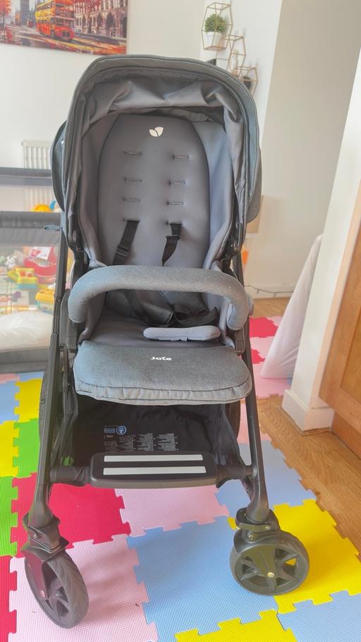  — Joie Chrome Deluxe pushchair