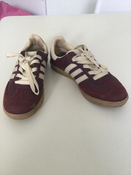  — Adidas trainers size UK2.5