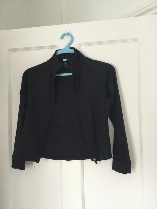  — Jacket age 9/10