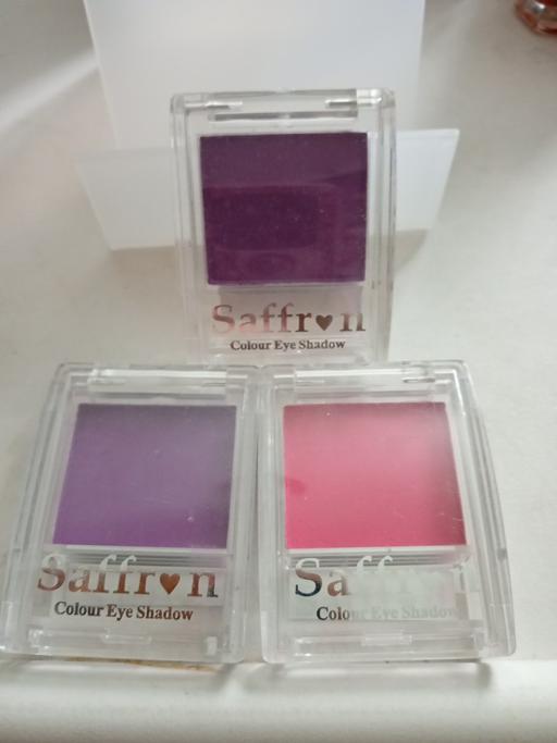  — 3 brand new ladies Colour eye shadows