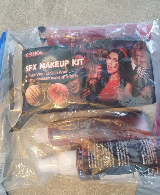  — halloween fake sfx makeup kit + extra blood