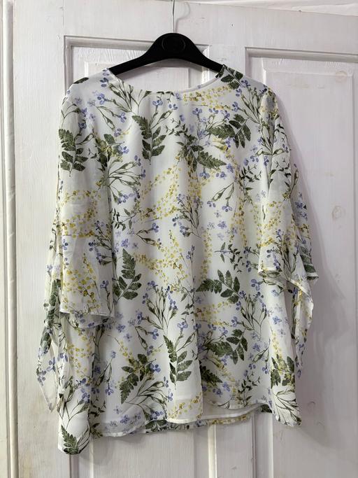  — Ladies top